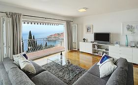 Apartment 330